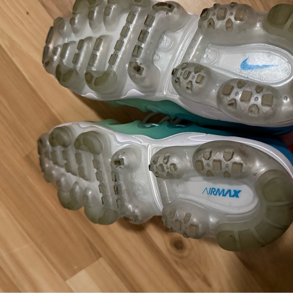 Nike Kids Aqua and White Sneakers - Picture 6 of 7